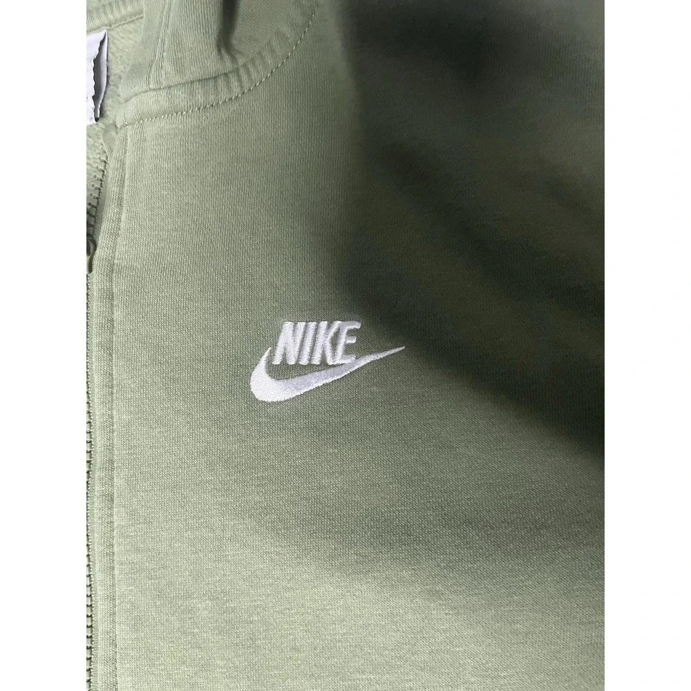 Nike great preowned